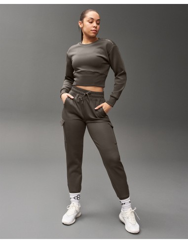 COOL-FEEL Women's Fitted Crew - Cocoa la colonne vertébrale